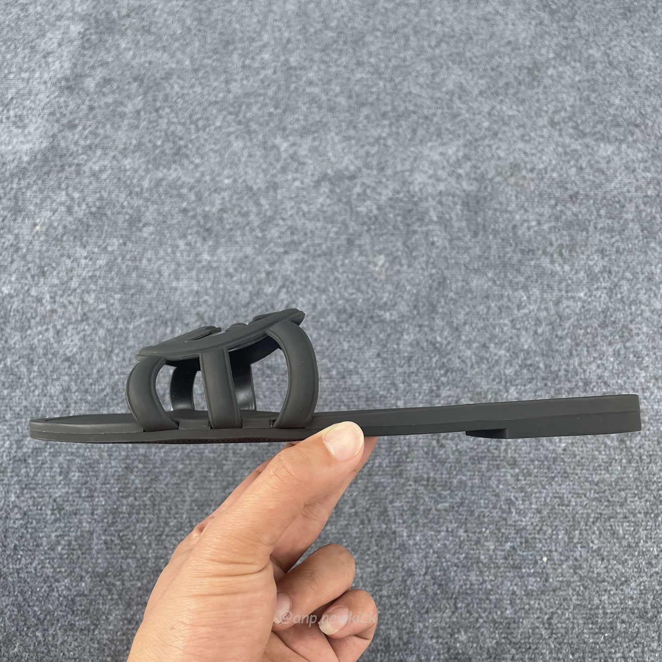 Gucci Interlocking G Flat Bottom Rubber Slipper (3) - www.newkick.vip